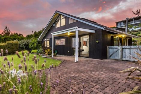 Photo of property in 44 Rewarewa Road, Te Atatu Peninsula, Auckland, 0610