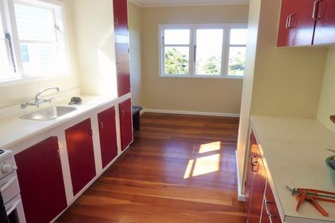 Photo of property in 135 Mitchell Street, Brooklyn, Wellington, 6021