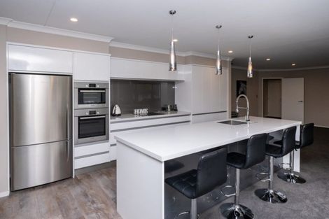 Photo of property in 8 Cordelia Street, Stratford, 4332