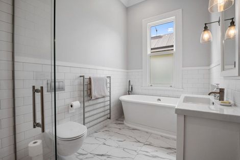 Photo of property in 58 Albert Road, Devonport, Auckland, 0624