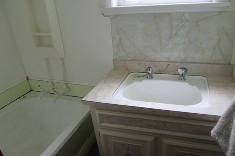 Photo of property in 13 Park Road, West End, Palmerston North, 4412