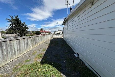 Photo of property in 19 London Street, Dannevirke, 4930
