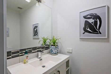 Photo of property in 9 Ohau Place, Poraiti, Napier, 4112