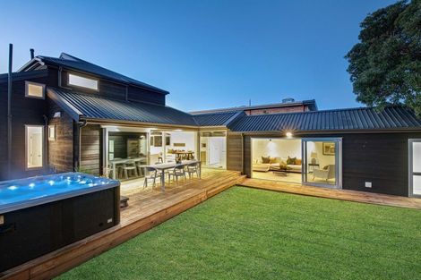 Photo of property in 3 Rewiti Avenue, Takapuna, Auckland, 0622