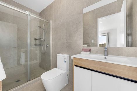 Photo of property in 8 Frontier Lane, Flat Bush, Auckland, 2019