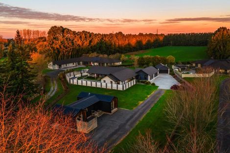 Photo of property in 10 Brighton Grove, Newstead, Hamilton, 3286