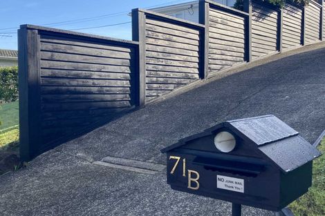 Photo of property in 2/71 Balmain Road, Birkenhead, Auckland, 0626