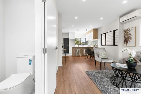 Photo of property in 105b Grove Road, Papakura, 2110