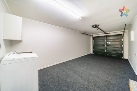 Photo of property in 8 Futuna Close, Karori, Wellington, 6012