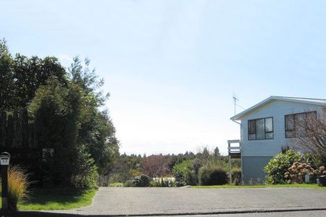Photo of property in 32 Rangimoana Avenue, Motuoapa, Turangi, 3382