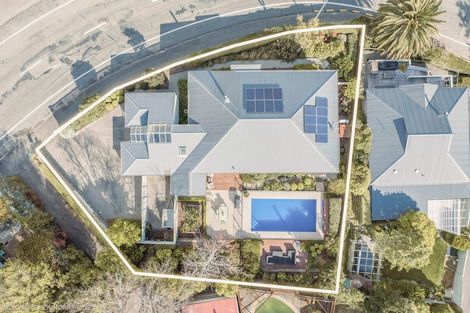 Photo of property in 69 Hackthorne Road, Cashmere, Christchurch, 8022