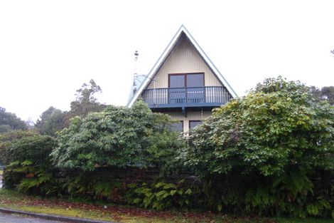 Photo of property in 24 Ivy Terrace, Moana, 7872