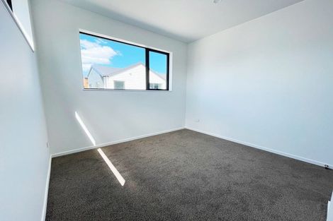 Photo of property in 15 Raupeti Lane, Henderson, 0612