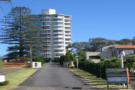 Photo of property in 3/90 Kitchener Road, Milford, Auckland, 0620