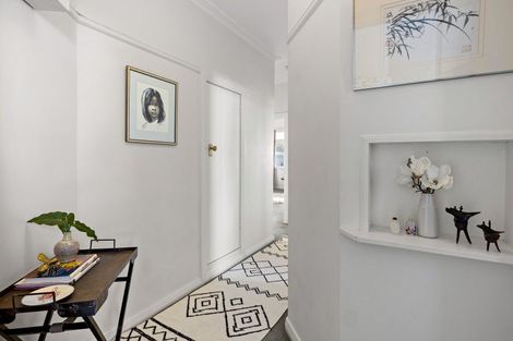 Photo of property in 1u6 Rixon Grove, Mount Victoria, Wellington, 6011