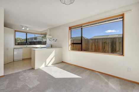 Photo of property in 2/24 Woodbury Street, Avonhead, Christchurch, 8042