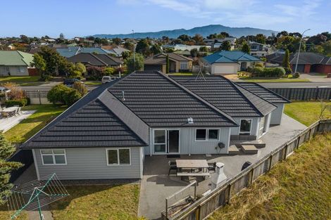 Photo of property in 155 Guildford Drive, Paraparaumu Beach, Paraparaumu, 5032