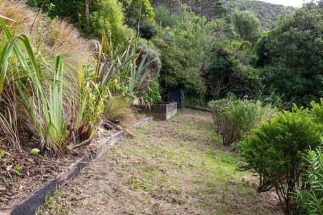 Photo of property in 103 Makara Road, Karori, Wellington, 6012