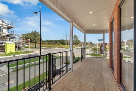 Photo of property in 16 Waimarie Drive, Karaka, 2578