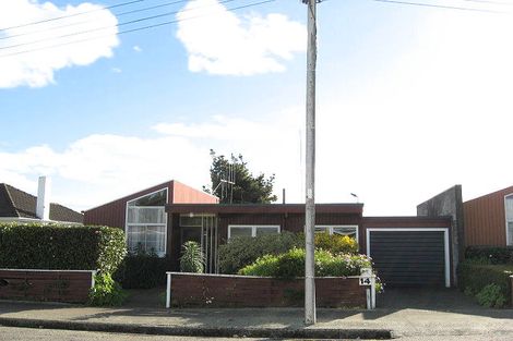 Photo of property in 14 Totara Street, Marton, 4710