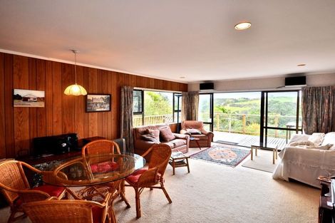 Photo of property in 11 Hillside Crescent, Leigh, 0985