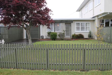 Photo of property in 6 King Edward Avenue, Papakura, 2110