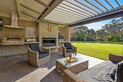 Photo of property in 273 Point Wells Road, Point Wells, 0986