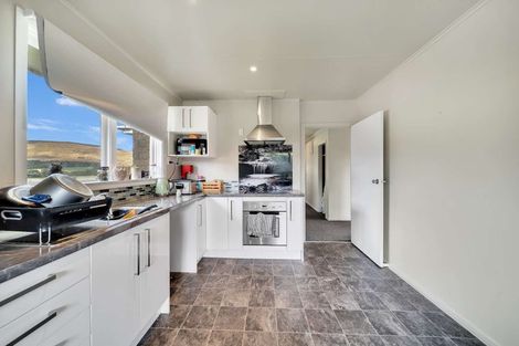 Photo of property in 3 George Street, Clinton, 9534