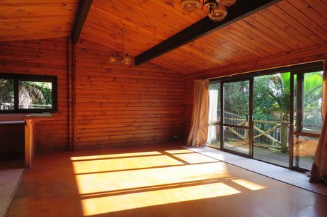 Photo of property in 51 Stratford Drive, Cable Bay, 0420