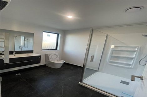 Photo of property in 2/63 Waimairi Road, Upper Riccarton, Christchurch, 8041