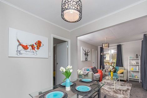 Photo of property in 14 Farmer Street, Mangere East, Auckland, 2024