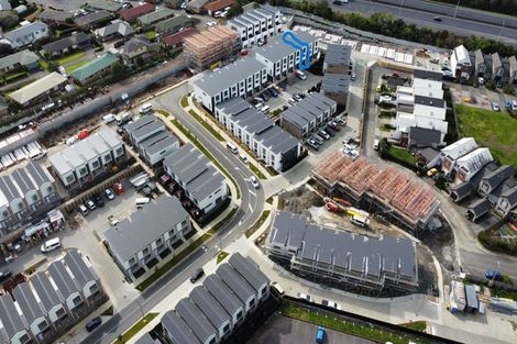 Photo of property in 2 Mikoikoi Crescent, Mangere Bridge, Auckland, 2022