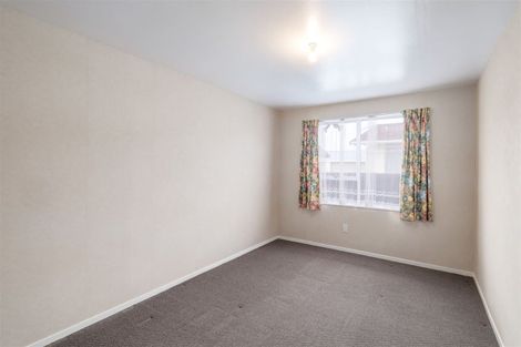 Photo of property in 35 Oldwood Street, Bishopdale, Christchurch, 8053