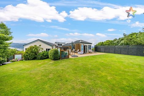 Photo of property in 81 Normandale Road, Normandale, Lower Hutt, 5010