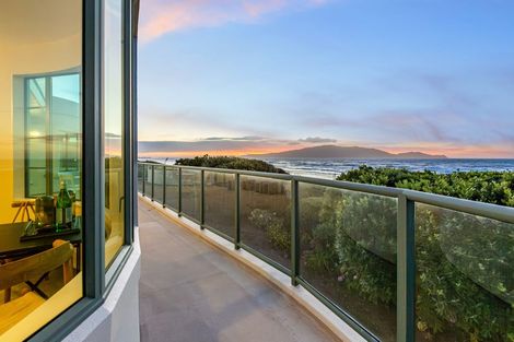 Photo of property in 69 Field Way, Waikanae Beach, Waikanae, 5036