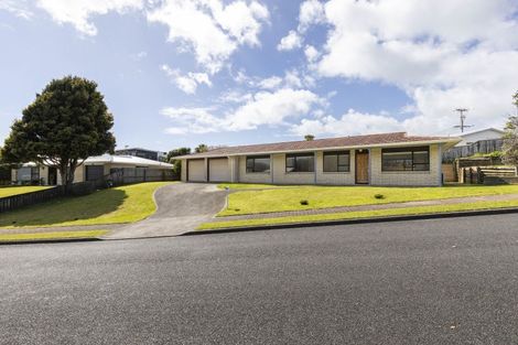 Photo of property in 2 Squire Place, Blagdon, New Plymouth, 4310