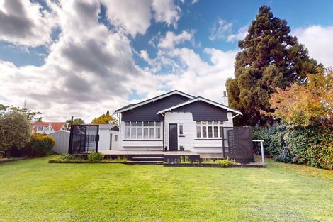 Photo of property in 201 Fitzherbert Avenue, West End, Palmerston North, 4410