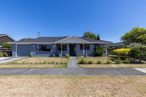 Photo of property in 2 Kanawa Street, Waikanae, 5036