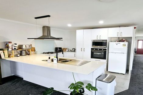 Photo of property in 40 Whareatua Avenue, Takanini, 2112