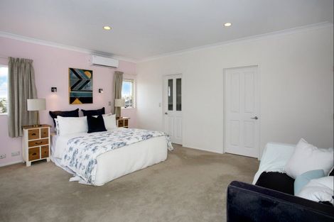 Photo of property in 50 Jane Eyre Drive, Somerville, Auckland, 2014