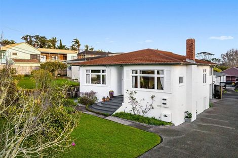 Photo of property in 1/45 Northboro Road, Belmont, Auckland, 0622