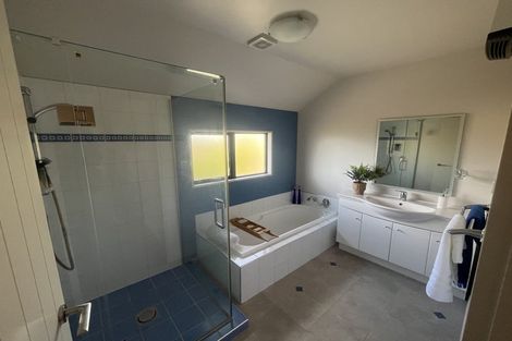 Photo of property in 74 Willowview Drive, Redwood, Christchurch, 8051