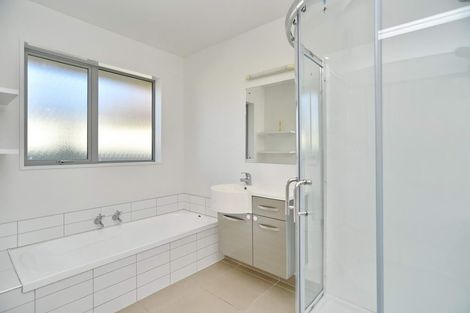 Photo of property in 679a Gloucester Street, Linwood, Christchurch, 8062