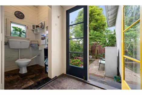 Photo of property in 75 Wychbury Street, Spreydon, Christchurch, 8024