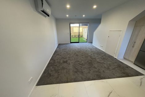 Photo of property in 8/19 Karamu Street, Te Atatu Peninsula, Auckland, 0610