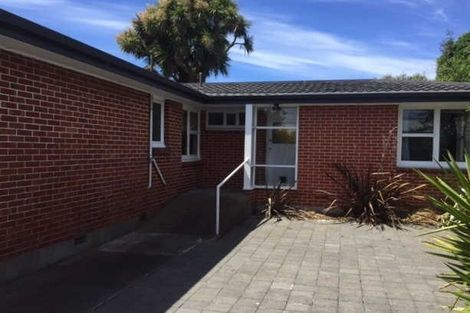 Photo of property in 32 Gregan Crescent, Burnside, Christchurch, 8053