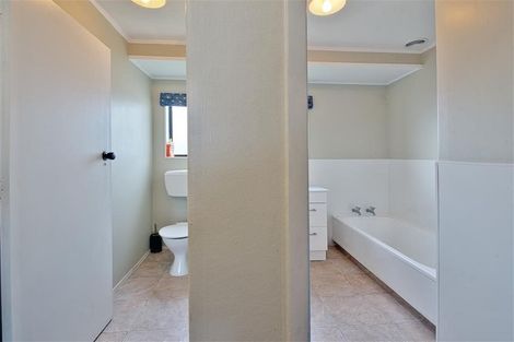 Photo of property in 10 Glamorgan Avenue, Tamatea, Napier, 4112