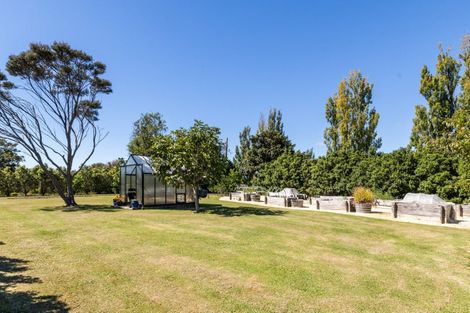 Photo of property in 10 Charlton Road, Te Awanga, 4102
