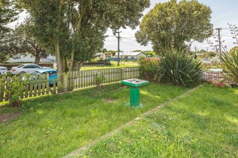 Photo of property in 70 Manuka Street, Castlecliff, Whanganui, 4501