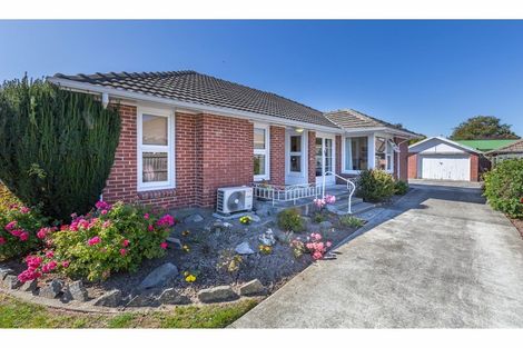 Photo of property in 8 Roslyn Avenue, Mairehau, Christchurch, 8052